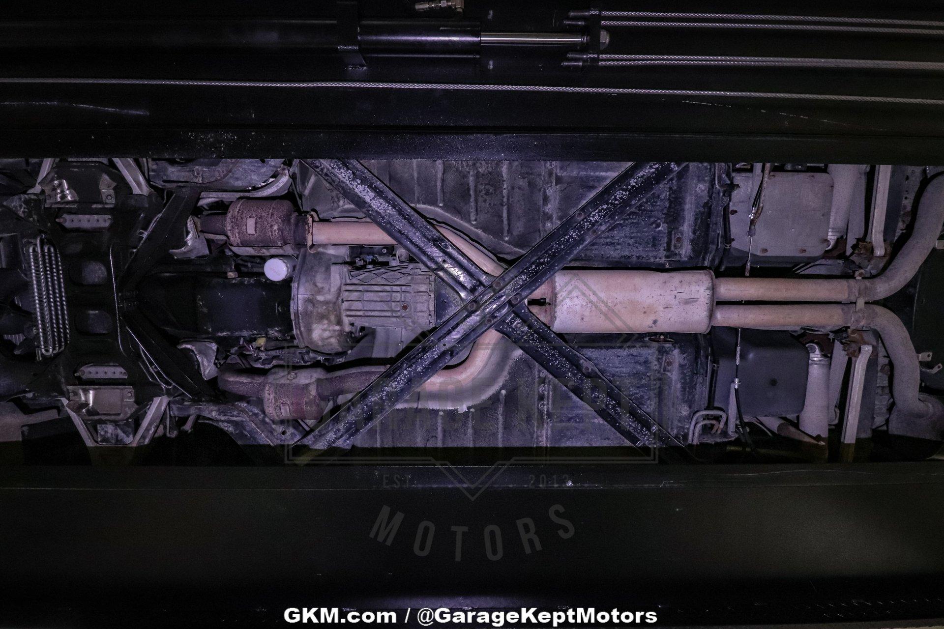 Chevrolet-Corvette-1992-Black-Tan-6