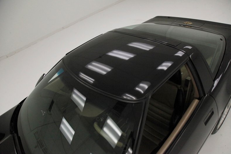 Chevrolet-Corvette-1992-Black-Tan-6