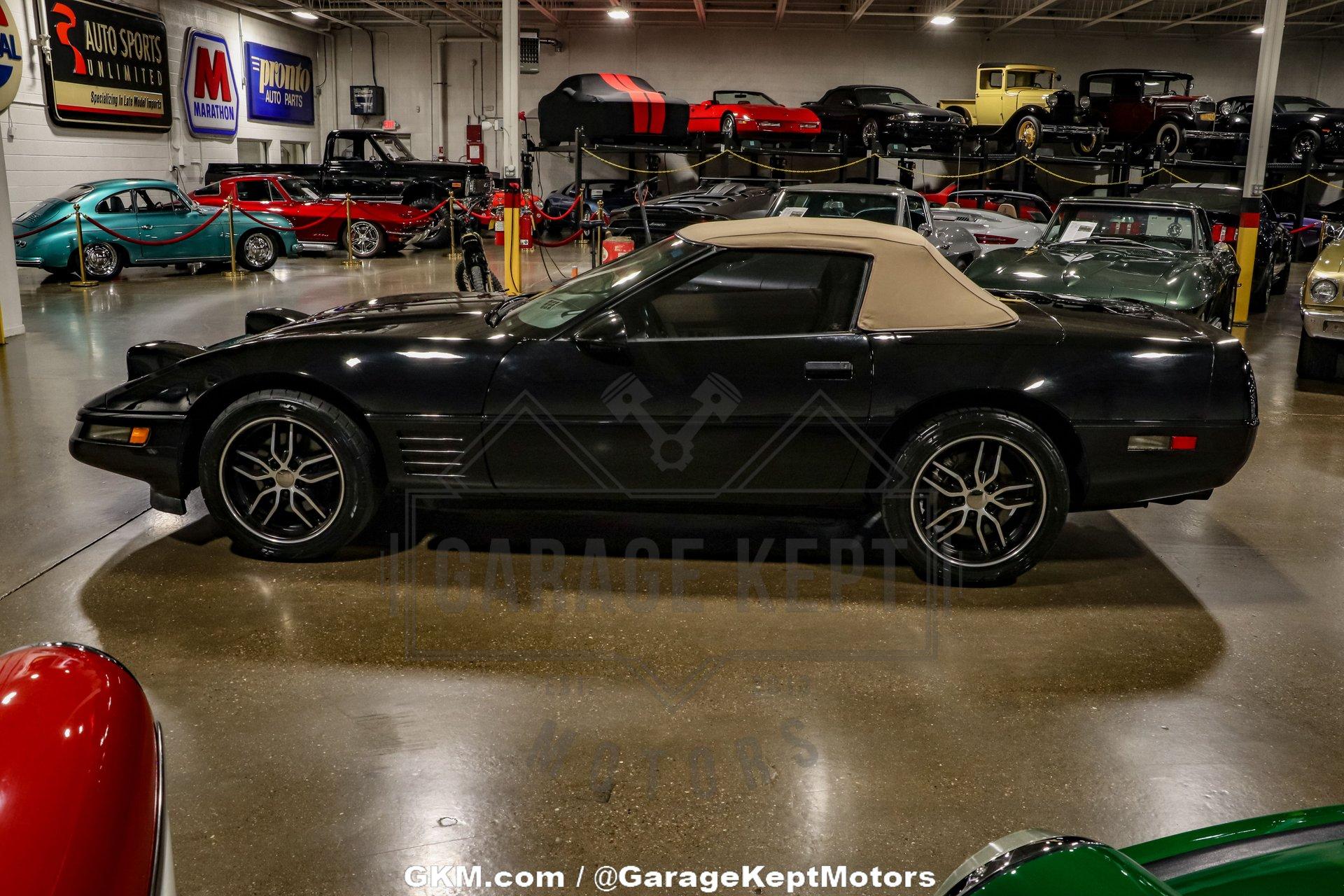 Chevrolet-Corvette-1992-Black-Tan-8