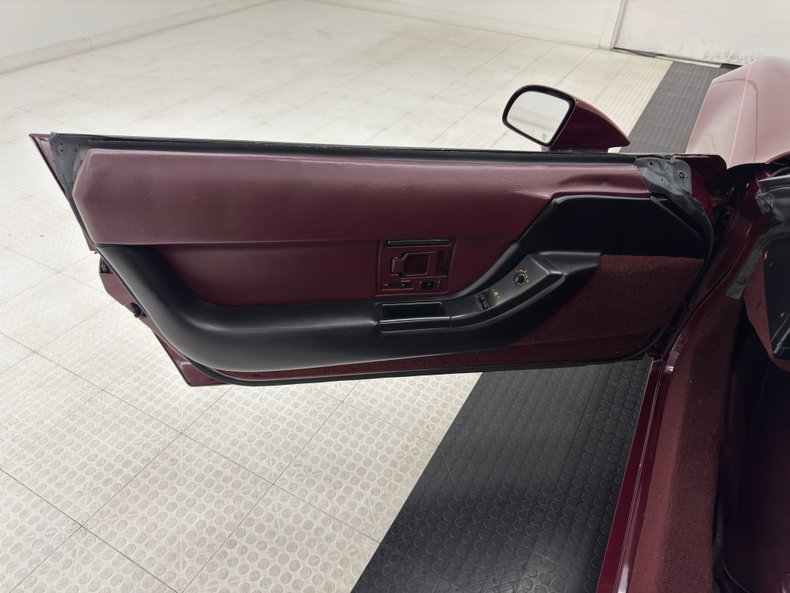Chevrolet-Corvette-1993-Dark-Ruby-Metallic-Ruby-Red-1