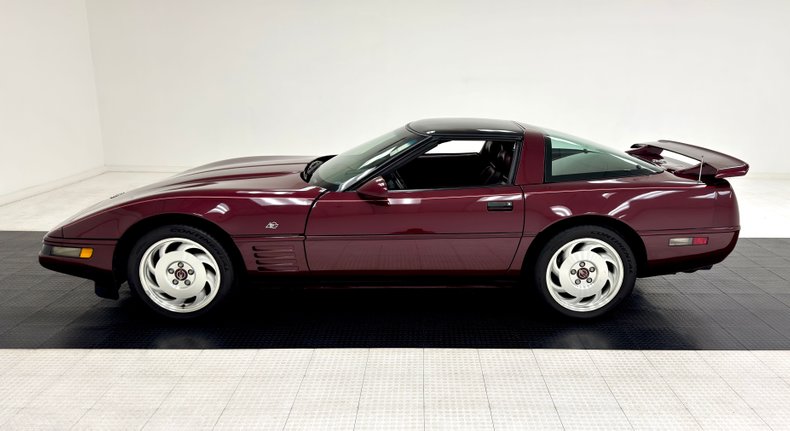 Chevrolet-Corvette-1993-Dark-Ruby-Metallic-Ruby-Red-2