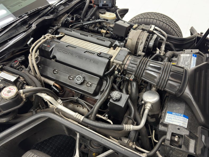 Chevrolet-Corvette-1993-Dark-Ruby-Metallic-Ruby-Red-25