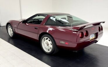 Chevrolet-Corvette-1993-Dark-Ruby-Metallic-Ruby-Red-3
