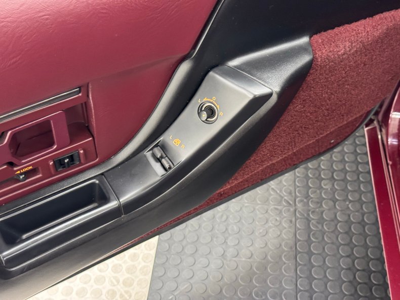 Chevrolet-Corvette-1993-Dark-Ruby-Metallic-Ruby-Red-30