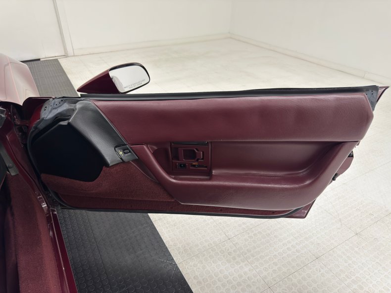 Chevrolet-Corvette-1993-Dark-Ruby-Metallic-Ruby-Red-31