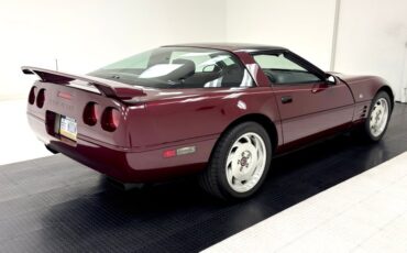 Chevrolet-Corvette-1993-Dark-Ruby-Metallic-Ruby-Red-5