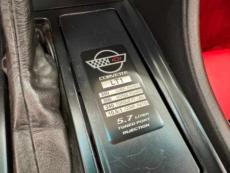 Chevrolet-Corvette-1993-Torch-Red-Red-23