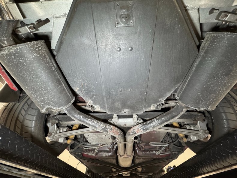 Chevrolet-Corvette-1993-Torch-Red-Red-30