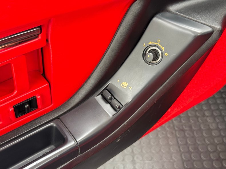 Chevrolet-Corvette-1993-Torch-Red-Red-38