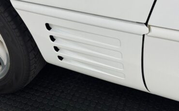 Chevrolet-Corvette-1994-Arctic-White-Red-10