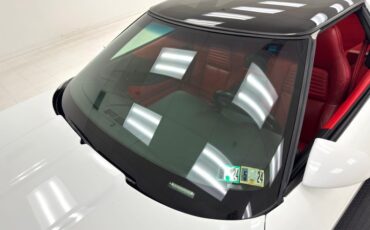 Chevrolet-Corvette-1994-Arctic-White-Red-11