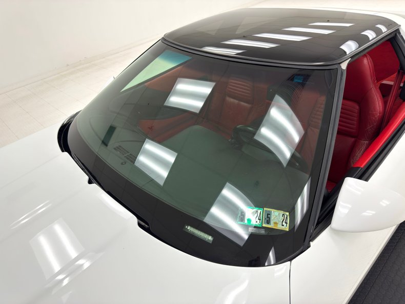Chevrolet-Corvette-1994-Arctic-White-Red-11