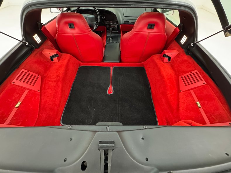 Chevrolet-Corvette-1994-Arctic-White-Red-27