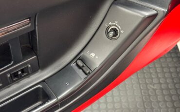 Chevrolet-Corvette-1994-Arctic-White-Red-29