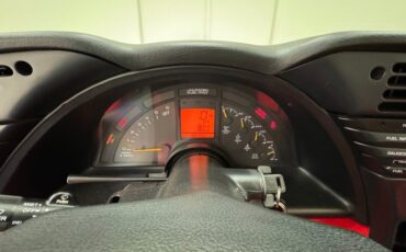 Chevrolet-Corvette-1994-Arctic-White-Red-36