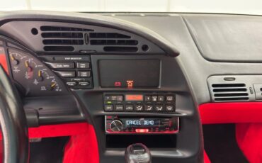 Chevrolet-Corvette-1994-Arctic-White-Red-38