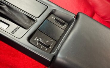 Chevrolet-Corvette-1994-Arctic-White-Red-42