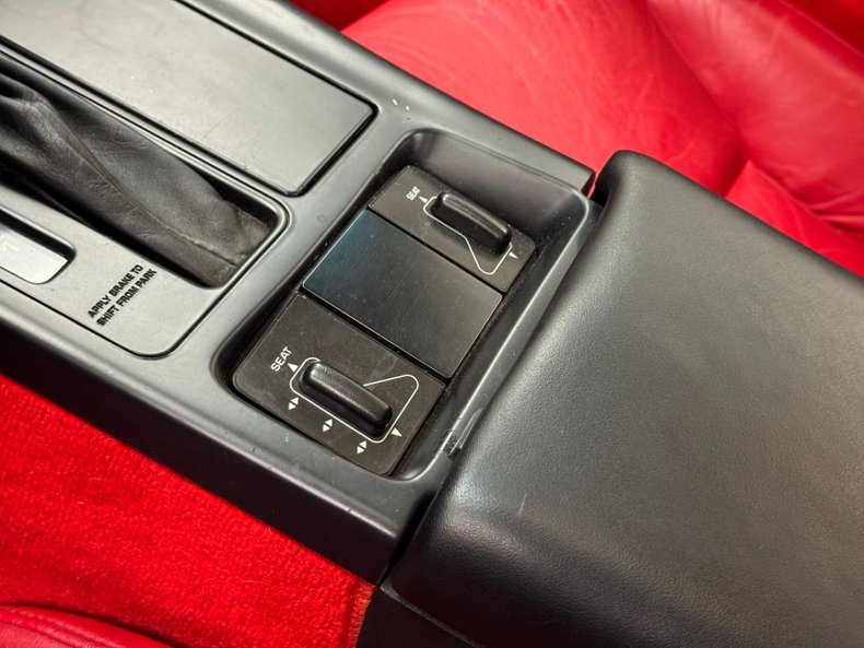 Chevrolet-Corvette-1994-Arctic-White-Red-42