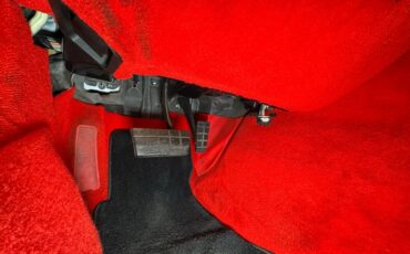 Chevrolet-Corvette-1994-Arctic-White-Red-44