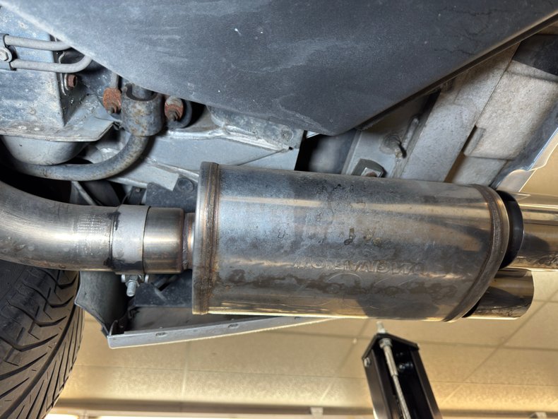 Chevrolet-Corvette-1994-Arctic-White-Red-49