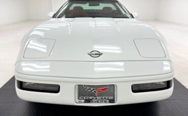 Chevrolet-Corvette-1994-Arctic-White-Red-7