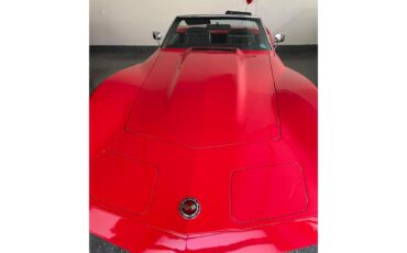 Chevrolet-Corvette-stingray-1974-Red-Black