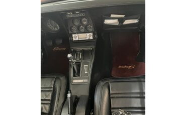 Chevrolet-Corvette-stingray-1974-Red-Black-9