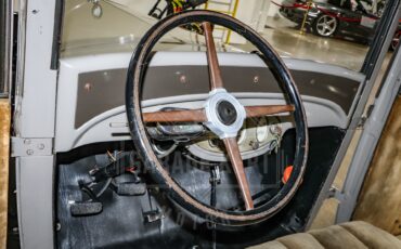 Chevrolet-Coupe-1929-BeigeTan-BeigeTan-2