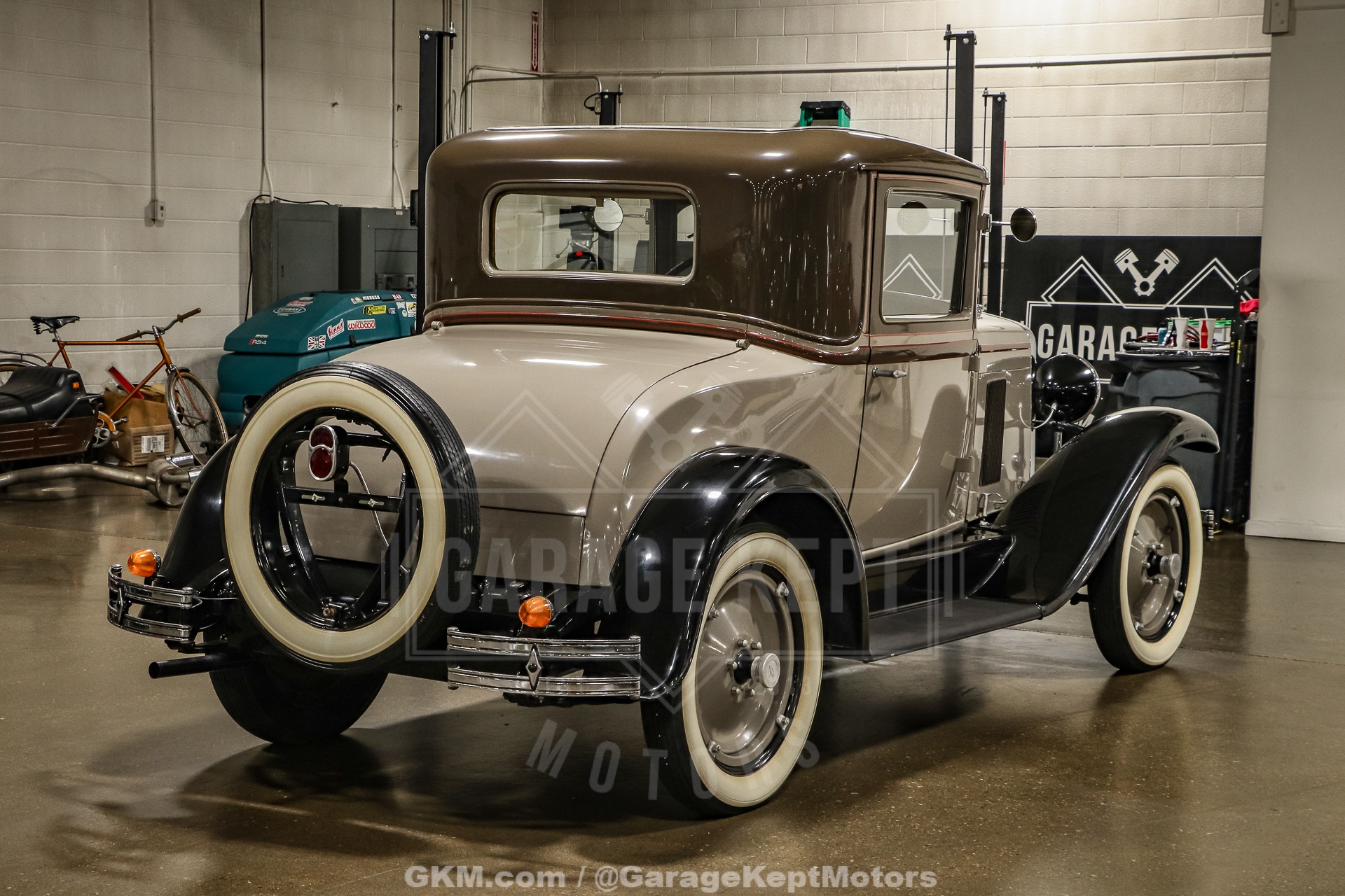 Chevrolet-Coupe-1929-BeigeTan-BeigeTan-24