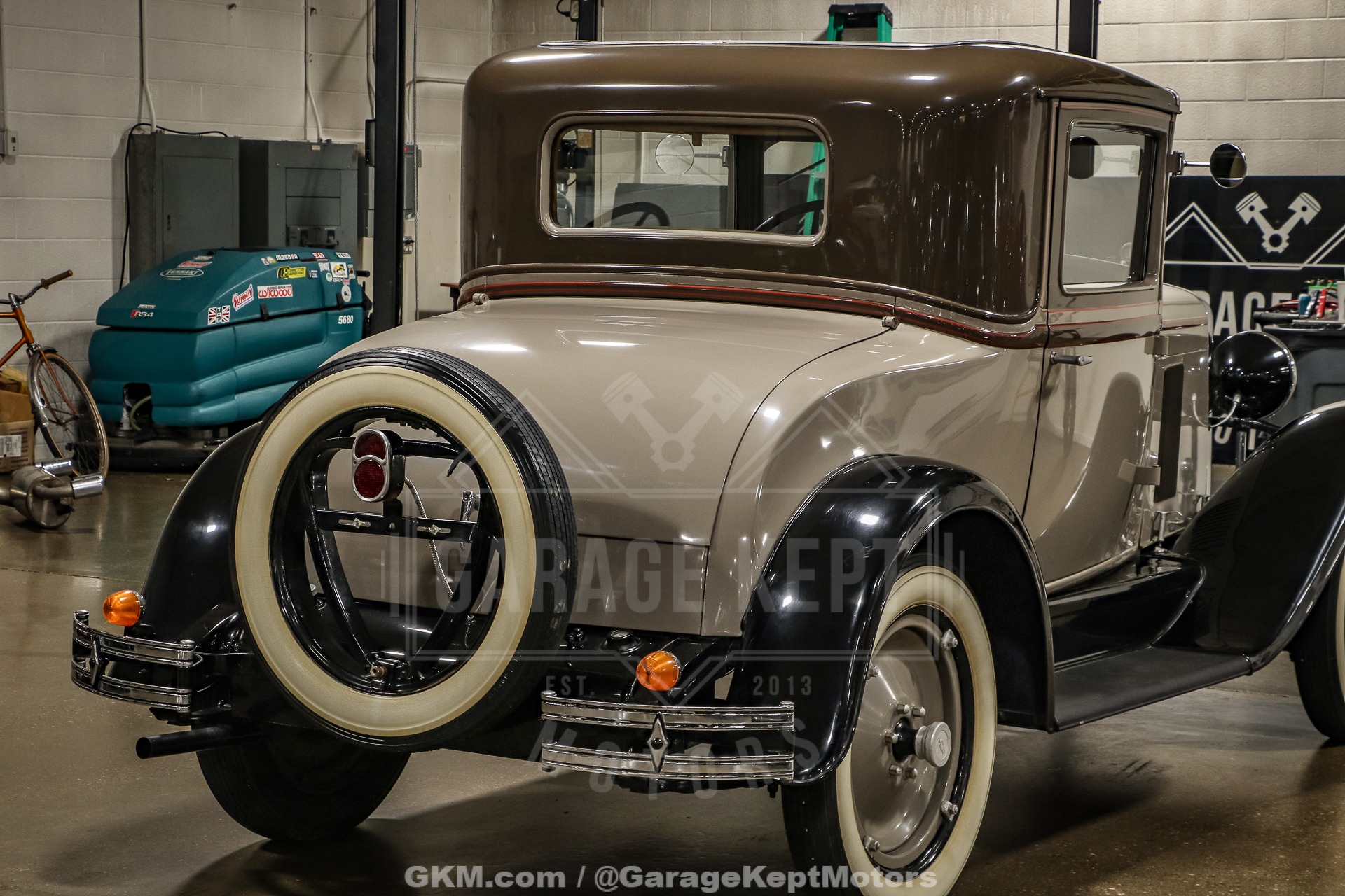 Chevrolet-Coupe-1929-BeigeTan-BeigeTan-8