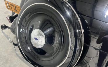 Chevrolet-Coupe-1933-Black-Tan-11