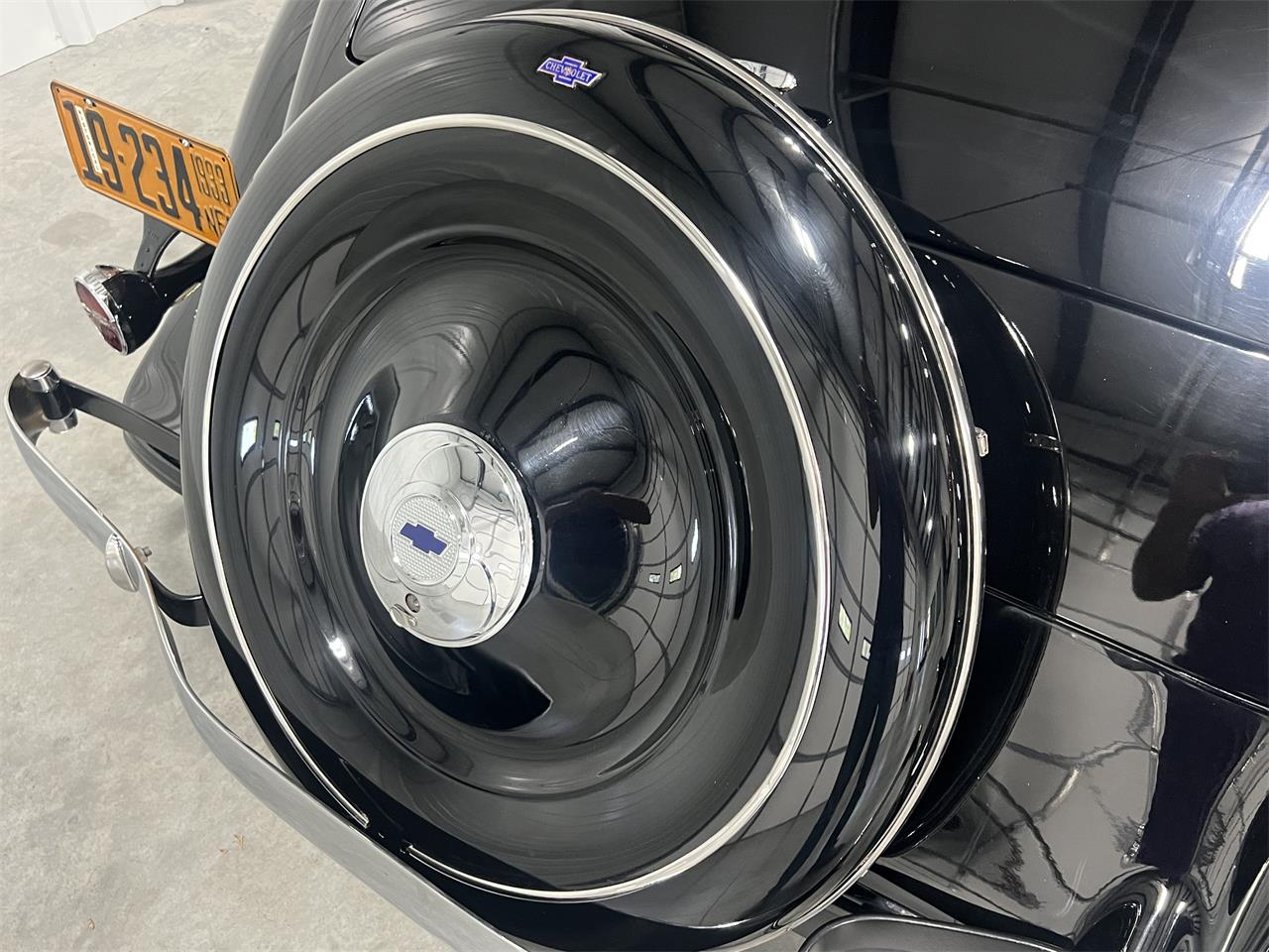 Chevrolet-Coupe-1933-Black-Tan-11