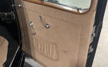 Chevrolet-Coupe-1933-Black-Tan-5