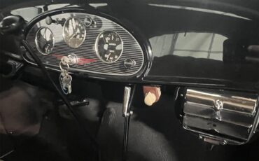 Chevrolet-Coupe-1933-Black-Tan-6