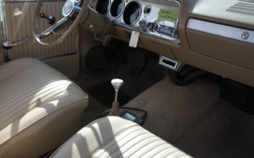 Chevrolet-El-camino-1964-Red-Tan-6