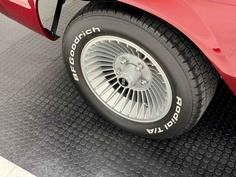 Chevrolet-El-camino-1982-Dark-Red-Metallic-Black-11