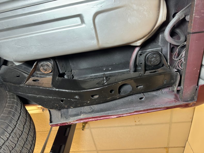 Chevrolet-El-camino-1982-Dark-Red-Metallic-Black-6