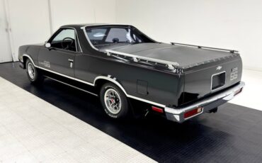 Chevrolet-El-camino-1985-Black-Burgundy-2