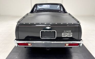 Chevrolet-El-camino-1985-Black-Burgundy-3