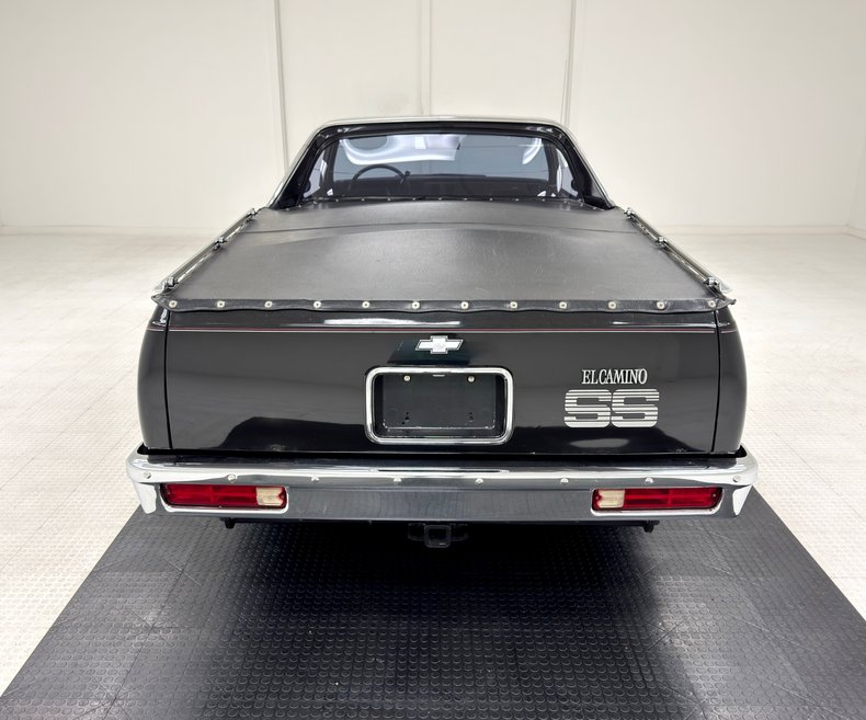 Chevrolet-El-camino-1985-Black-Burgundy-3