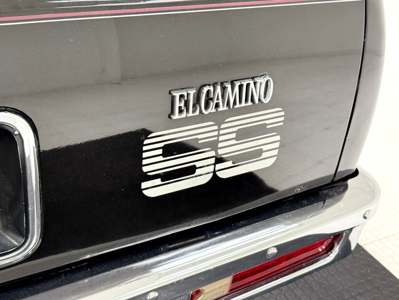 Chevrolet-El-camino-1985-Black-Burgundy-34