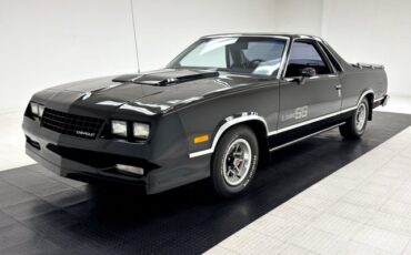Chevrolet-El-camino-1985-Black-Burgundy