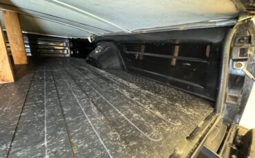 Chevrolet-El-camino-1985-Black-Burgundy-39