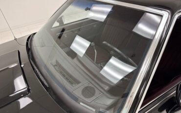 Chevrolet-El-camino-1985-Black-Burgundy-4