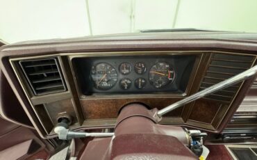 Chevrolet-El-camino-1985-Black-Burgundy-42