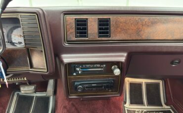 Chevrolet-El-camino-1985-Black-Burgundy-44