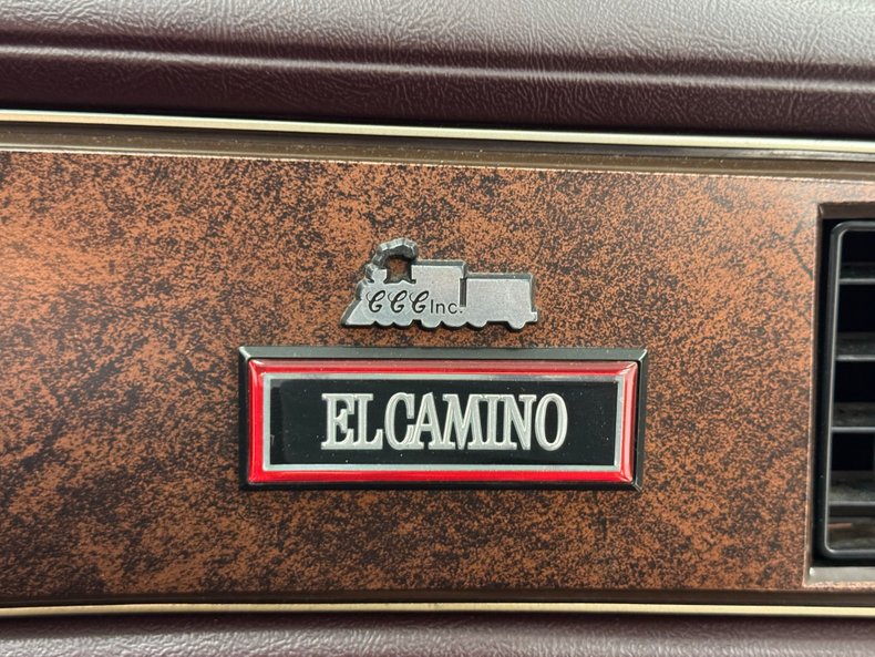 Chevrolet-El-camino-1985-Black-Burgundy-46