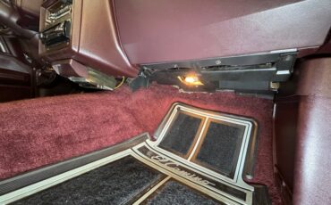 Chevrolet-El-camino-1985-Black-Burgundy-48