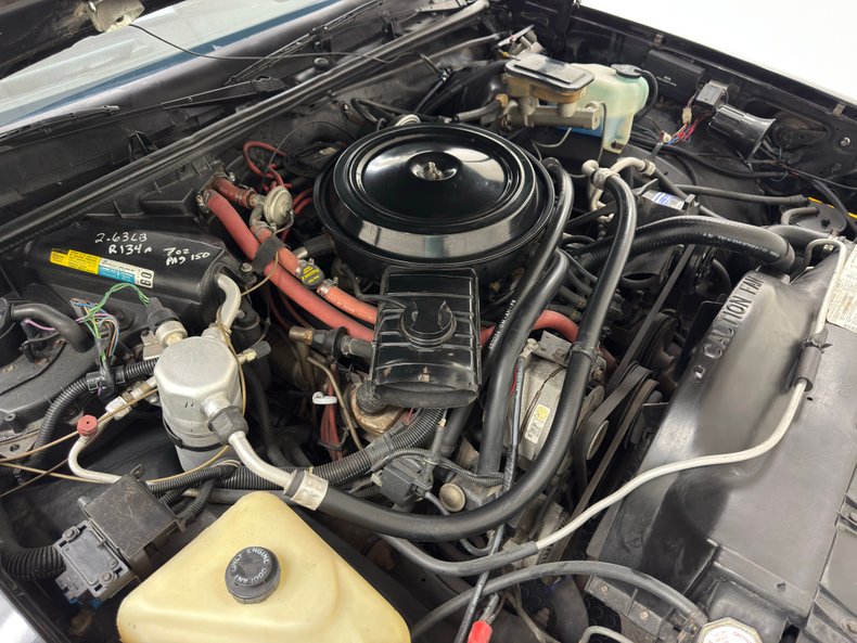 Chevrolet-El-camino-1985-Black-Burgundy-7