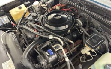 Chevrolet-El-camino-1985-Black-Burgundy-9